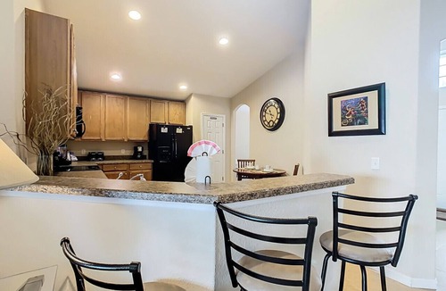 Davenport House | Cozy Disney Getaway 3BR Home + Private Pool Oasis