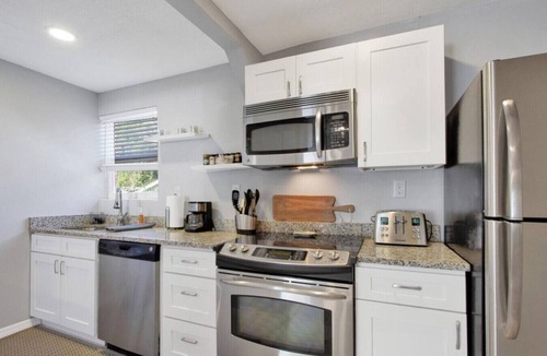 Seminole Heights House | Cozy Escape in Seminole Heights