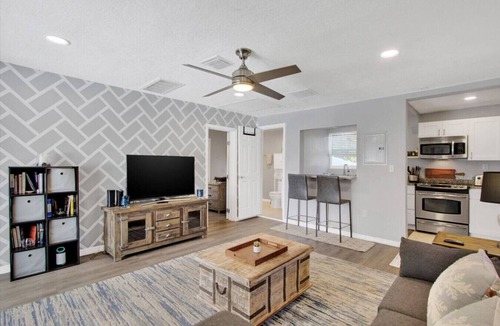 Seminole Heights House | Cozy Escape in Seminole Heights