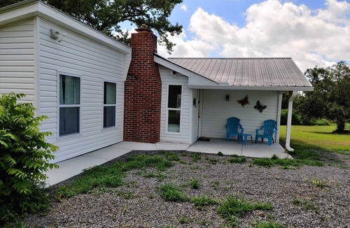 Trenton House | Cozy Farmhouse Retreat near Chattanooga/4 Acres