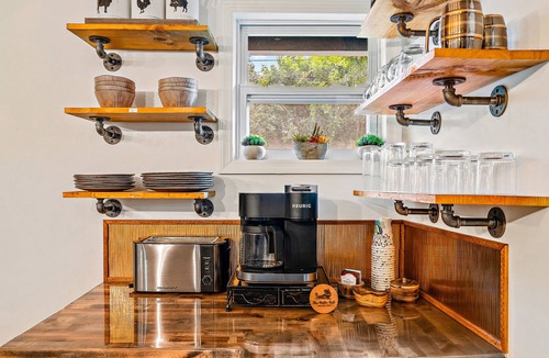 Jupiter Cabin | Cozy, Gated, Hot Tub & Sauna, Playroom, Bar, Fenced-in Yard.