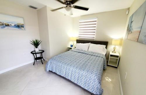 North Port House | Cozy getaway home with Heated Pool!