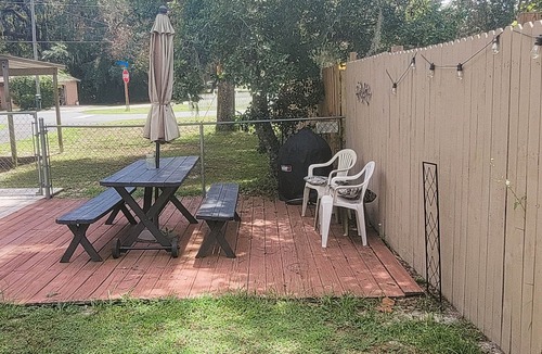 Floral City House | Cozy Getaway w/fenced yard
