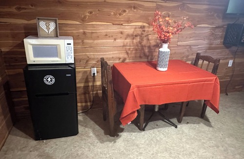 Winona RV Rental | Cozy Glamping With Direct Access to Brimstone Trails. Gated & Fenced in For Dogs