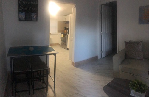 Tampa Heights Apartment | Cozy Guest house in Tampa Heights!