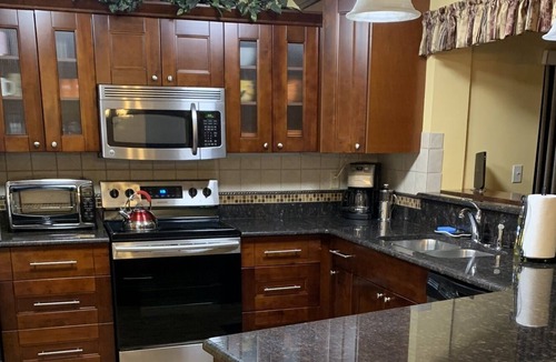 Forest Hills House | COZY HOLIDAY HIDEAWAY-Minutes from Beaches, Golf, Bike Trails, etc.