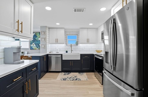 Hills T P House | Cozy Home At Fort Myers Beach!