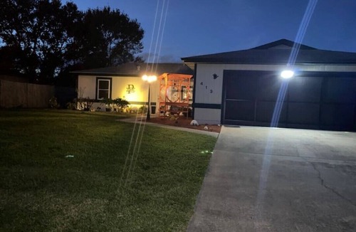 Interchange Square House | Cozy home complete with pool and outdoor living