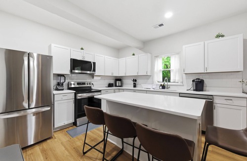 Hapeville House | Cozy Home in Walkable Town! 30-Day minimum stay