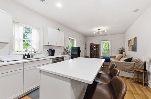 Hapeville House | Cozy Home in Walkable Town! 30-Day minimum stay