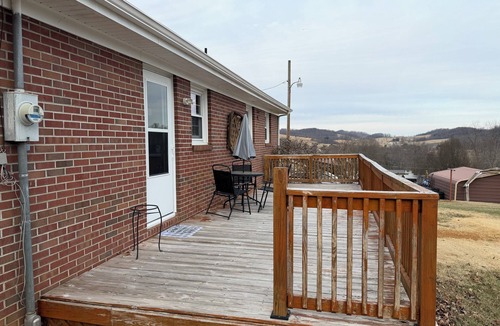Abingdon House | Cozy Home near Abingdon – Close to Town & Trails!