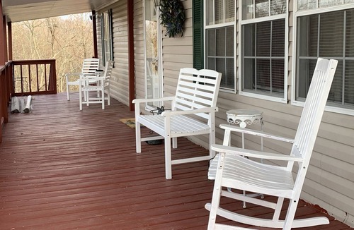 Silver Point House | Cozy Home Near Lake
