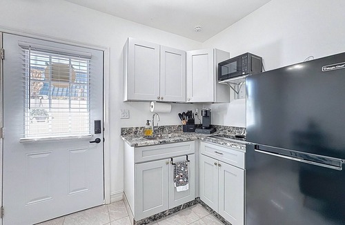 Disston Heights House | Cozy Home Near the Beach