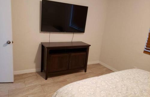 Southside Villa | Cozy home Southside Jax