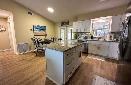 Temple Terrace House | Cozy home w/open floor plan - easy access to beaches, parks, and Bucs Stadium