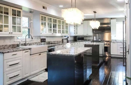 Charlotte House | Cozy Home w/POOL + CHEFS kitchen