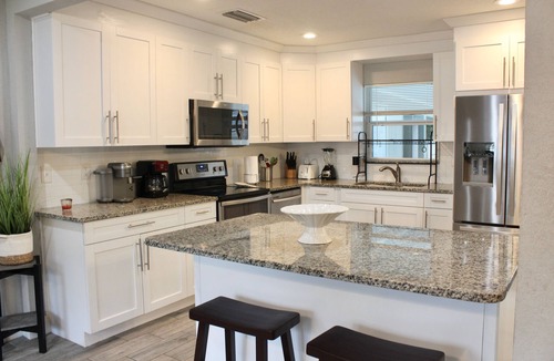 Clearwater House | Cozy Home with Heated pool near Clearwater Beach