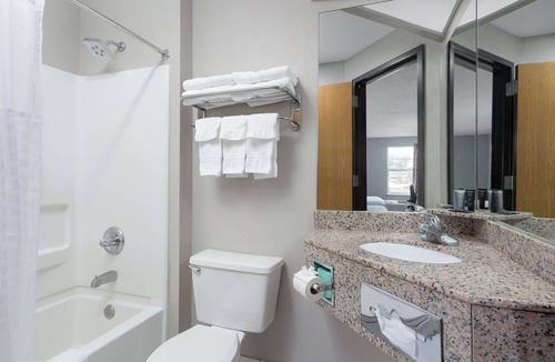 Graysville House | Cozy hotel in terrific Chattanooga with WiFi, AC