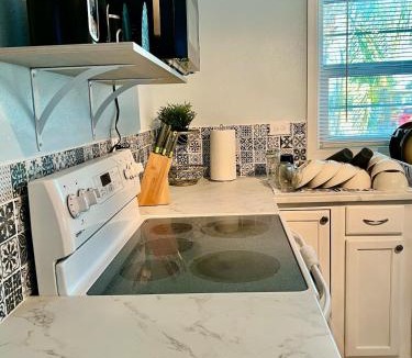 Buena Vista Apartment | Cozy House - 2beds & 1 bath