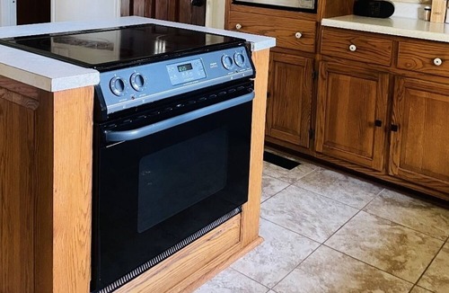 McMinn County House | Cozy house in the country close to town!