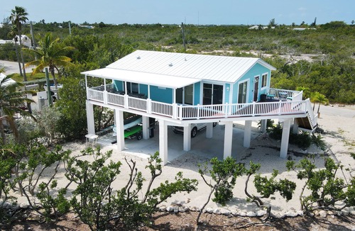Little Torch Key House | Cozy house on peaceful Little Torch Key with majestic view of Big Pine Channel!
