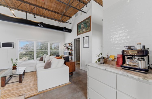 Castleberry Hill Condo | Cozy industrial loft with rooftop close to MAJOR INTERNATIONAL SPORTING EVENT