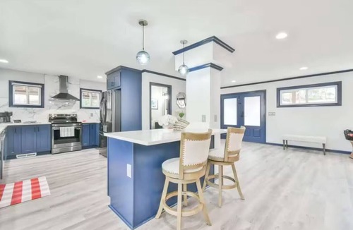 Flowery Branch House | Cozy lakefront chalet with amazing lake views, game tables, hot tub and fire pit