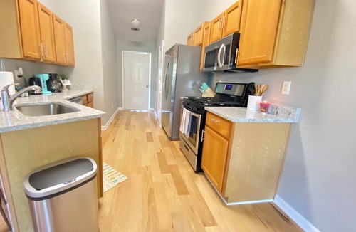 Flowery Branch House | Cozy & Modern 4 Beds/2 Baths house in serene Flowery Branch convenient location