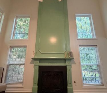 Suwanee House | Cozy modern Mediterranean haven, 1 King 2 Queens