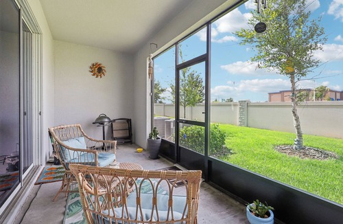 Wildwood House | Cozy Modern Townhome Convenient to Everything