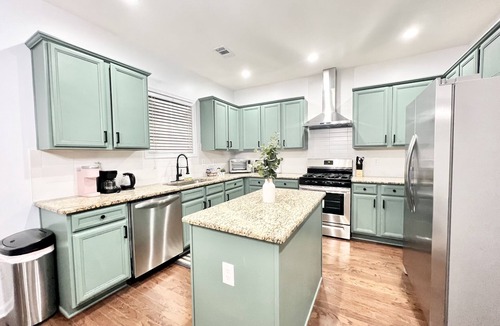 Sugar Hill House | 🌈✨ Cozy Newly Updated Home Sugar Hill Downtown⭐️⭐️⭐️⭐️⭐️