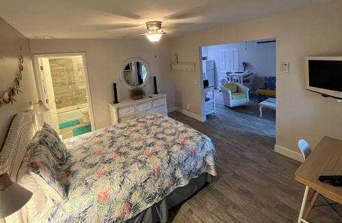 Melbourne Beach Apartment | Cozy One Bedroom Beachfront Apartment in Melbourne Beach Florida!