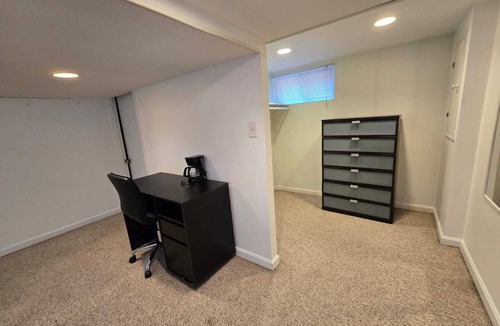 Pentagon City House | Cozy One Private Room and Bath in Pentagon City House