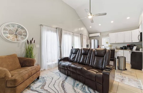 Lawrenceville House | Cozy Poolhouse Retreat, Private and pet friendly in Lawrenceville