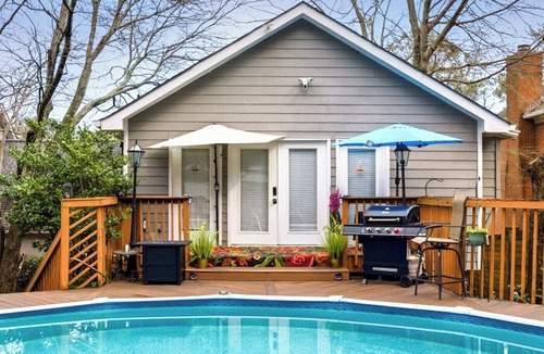 Lawrenceville House | Cozy Poolhouse Retreat, Private and pet friendly in Lawrenceville