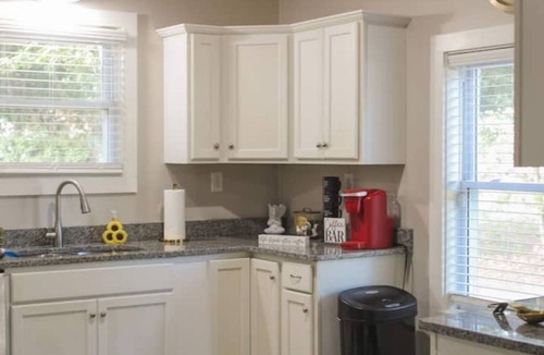 Warner Robins House | Cozy & Private home w/in-ground pool