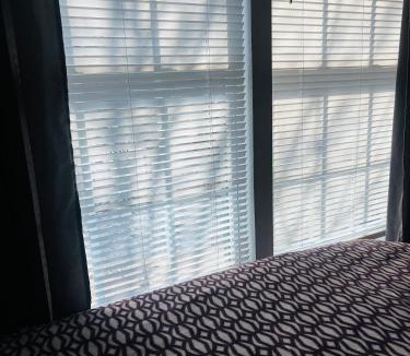 Pittsburgh House | Cozy Private Room 6 on Fletcher Street with Shared Bathroom