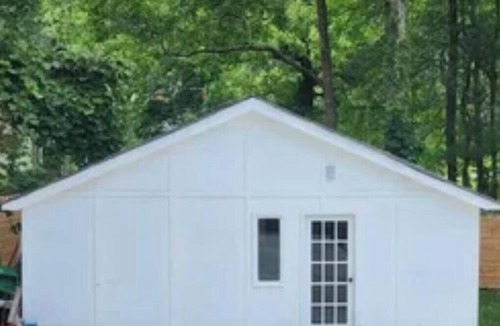 Lake City Apartment | Cozy Private Studio Retreat, Quiet, Clean & Relaxing Stay