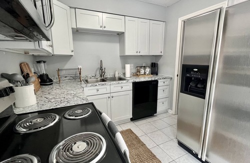 Sheffield Park House | Cozy & Quiet home- 10 minutes from downtown Charlotte