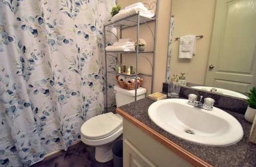 Winder Apartment | Cozy Renovated Winder Townhouse Traveller Awards 2025 Winner