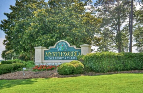 Central Myrtle Beach Condo | Cozy Retreat in Myrtle Beach: On-Site Golf and Pools! Only 1 mile to Beach!