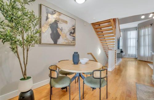 Castleberry Hill Apartment | Cozy retreat minutes away from FIFA World Cup