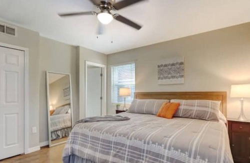 Southbank Apartment | Cozy San Marco Home Near 5 Points | Med Center