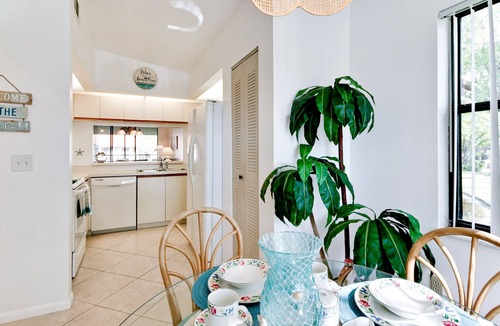 Trailer Estates Condo | Cozy Seashore! Only 15 Min from AMI Beaches, Relaxing Pond Views, Free WIFI