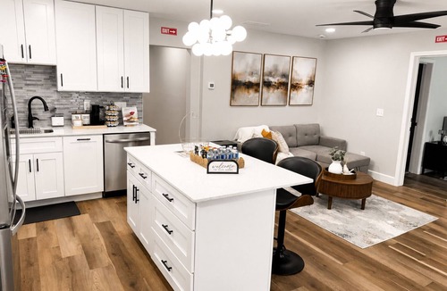 Cliftondale House | Cozy & Spacious 2BR Private Suite Near ATL Airport