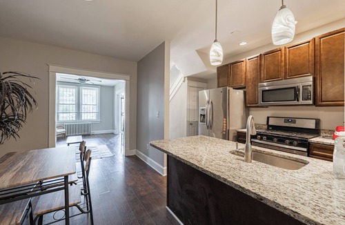 Fairlawn House | Cozy Spacious House 3BR in DC near Transportation