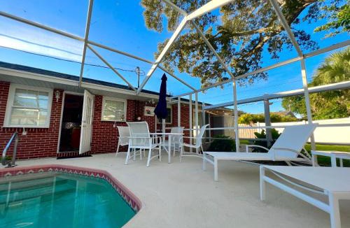 Harbor Bluffs House | Cozy Spot, 5 Min Away from Beach