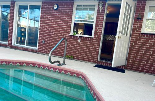 Harbor Bluffs House | Cozy Spot, 5 Min Away from Beach