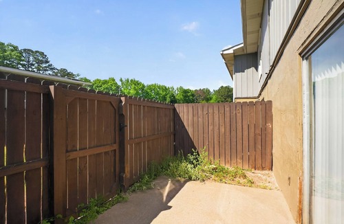 Church Street Apartment | Cozy stay near Atlanta with easy access
