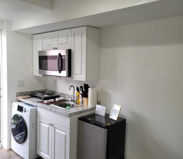 Forest City Apartment | Cozy studio apt
